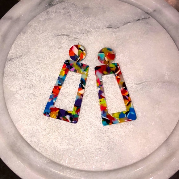 5/$25 Multicolored Rectangle Earrings - Picture 1 of 1